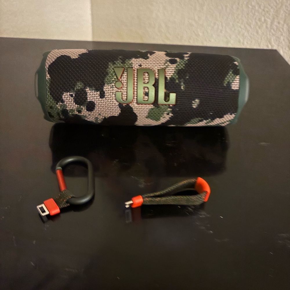 JBL Green Camouflage Portable Speaker